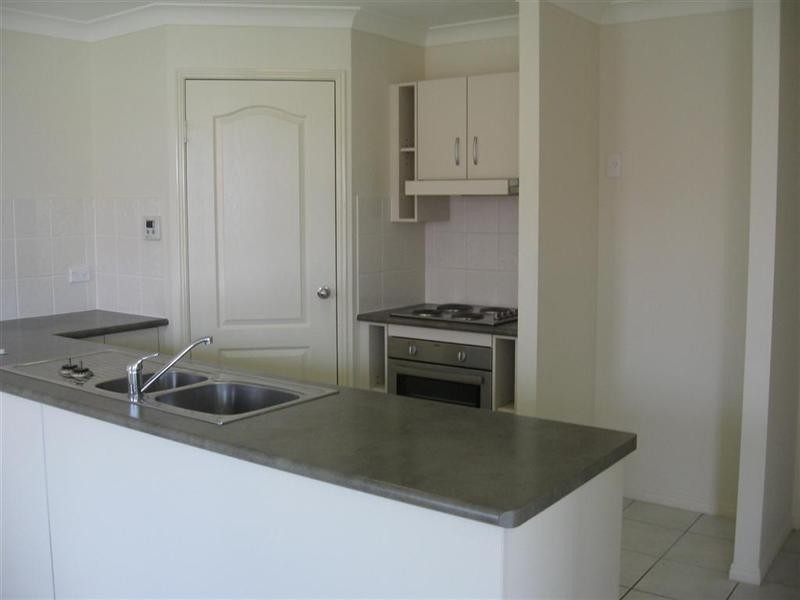 5 Riley Drive, Gracemere QLD 4702