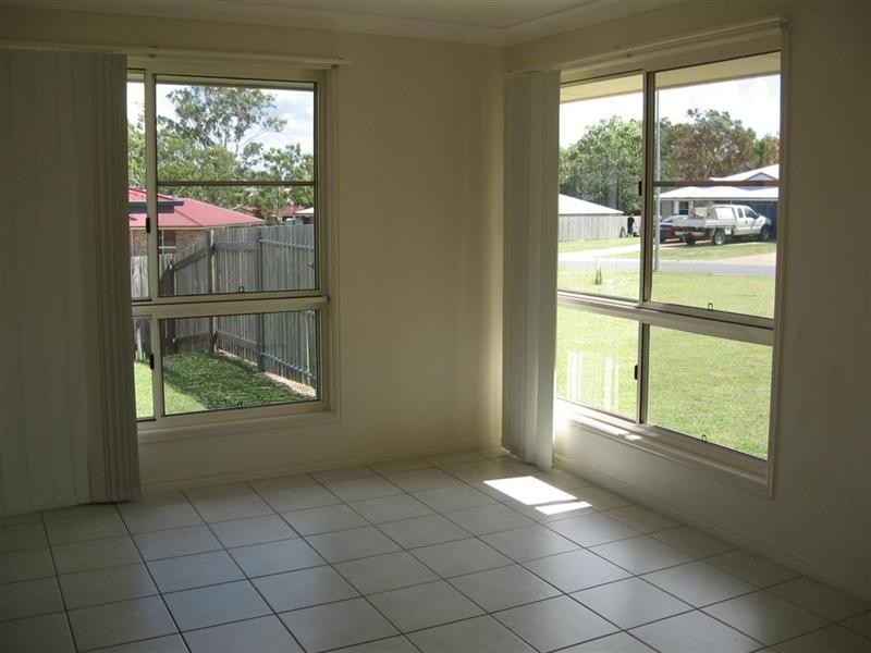 5 Riley Drive, Gracemere QLD 4702