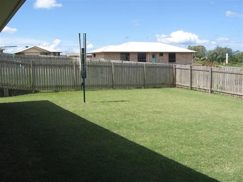 5 Riley Drive, Gracemere QLD 4702