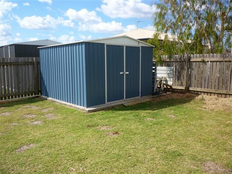 17 Joseph Street, Gracemere QLD 4702