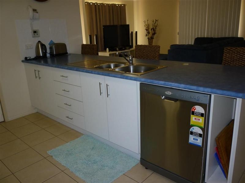 17 Joseph Street, Gracemere QLD 4702