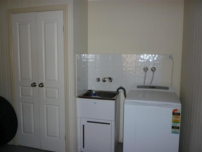 17 Joseph Street, Gracemere QLD 4702