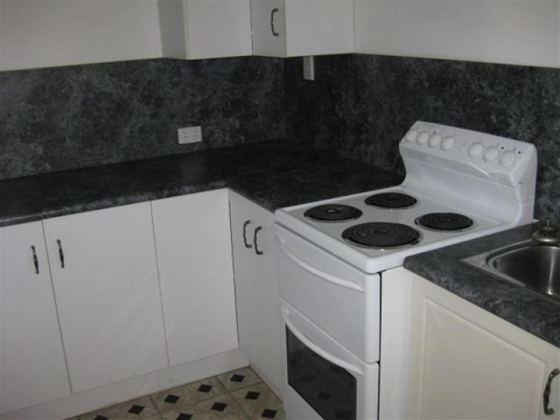 18 Lawrie Street, Gracemere QLD 4702