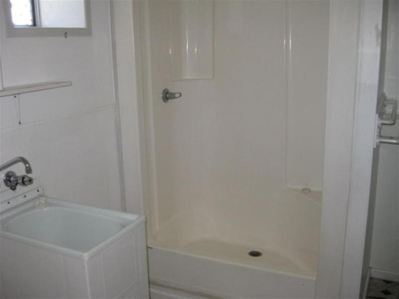 18 Lawrie Street, Gracemere QLD 4702