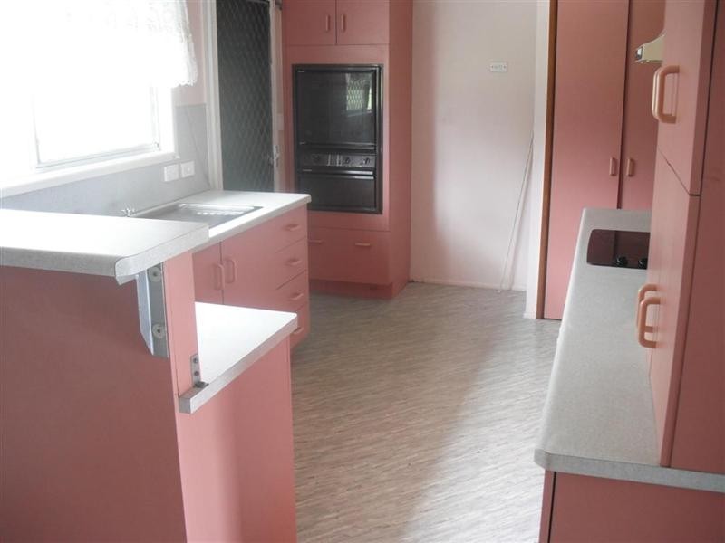 18 Lawrie Street, Gracemere QLD 4702