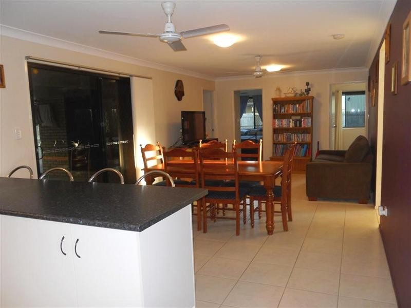 11 Rosella Drive, Gracemere QLD 4702