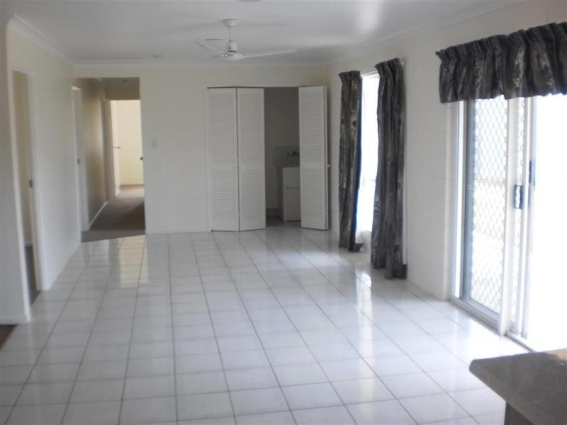 32 Hewill Drive, Gracemere QLD 4702