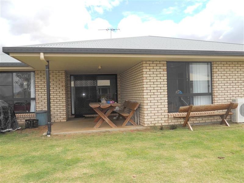 2 Isabel Court, Gracemere QLD 4702