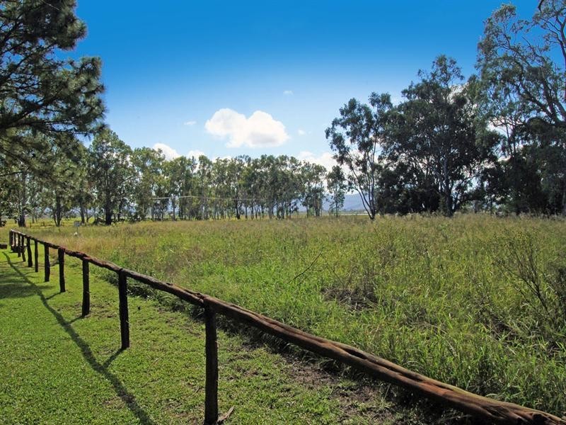 17 Barnes Street, Rockhampton QLD 4700