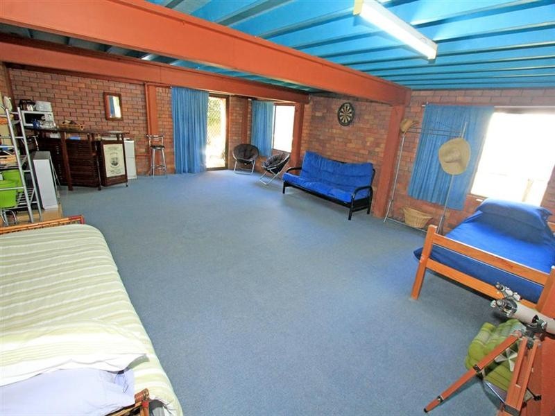 17 Barnes Street, Rockhampton QLD 4700