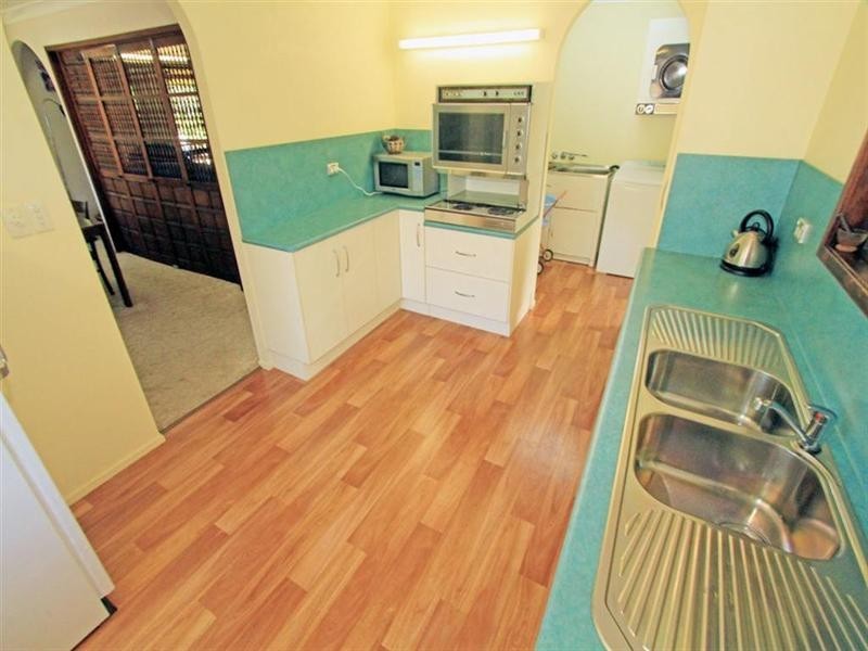 17 Barnes Street, Rockhampton QLD 4700