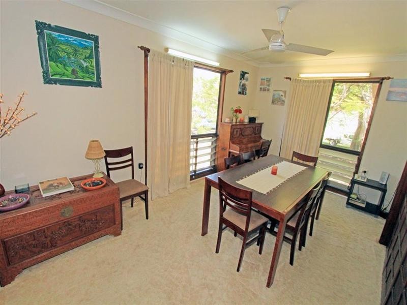 17 Barnes Street, Rockhampton QLD 4700