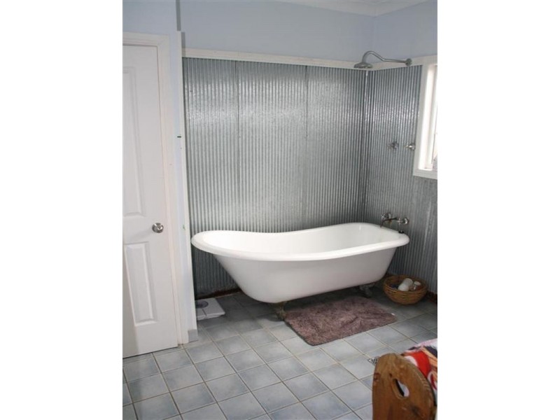 198 Boys Road, Alton Downs QLD 4702