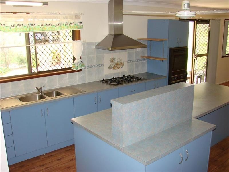 19 Vass Road, Etna Creek QLD 4702