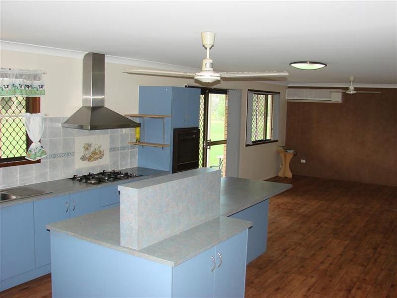 19 Vass Road, Etna Creek QLD 4702