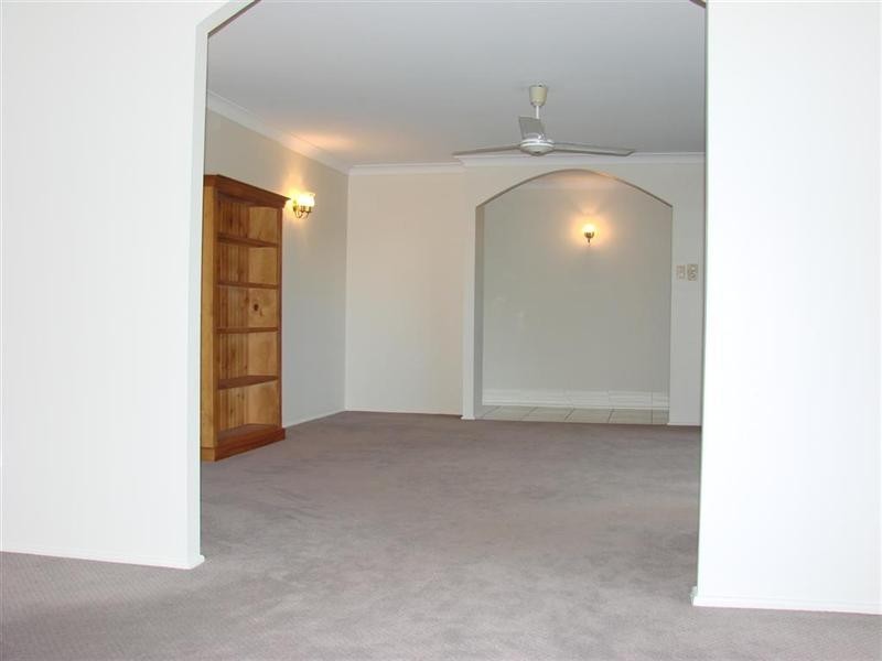 19 Vass Road, Etna Creek QLD 4702