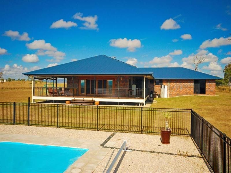 60385 Bruce Highway, Gracemere QLD 4702