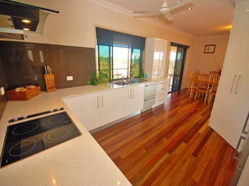 60385 Bruce Highway, Gracemere QLD 4702