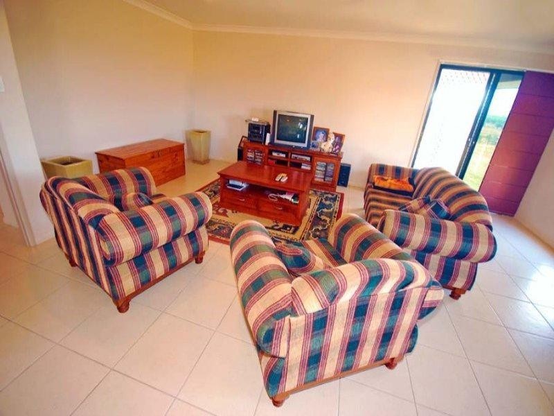 60385 Bruce Highway, Gracemere QLD 4702