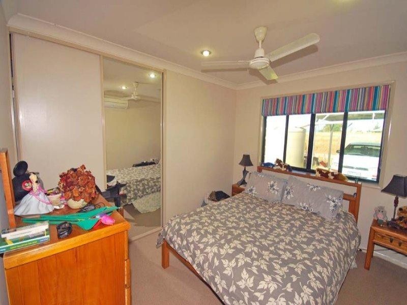 60385 Bruce Highway, Gracemere QLD 4702