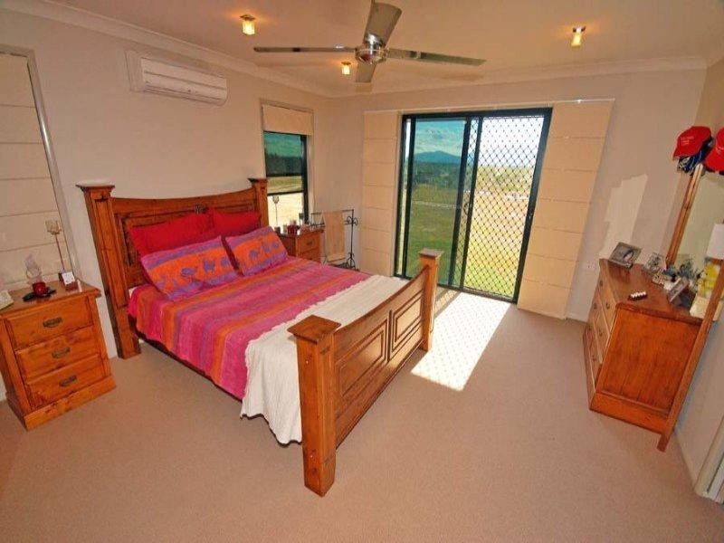 60385 Bruce Highway, Gracemere QLD 4702