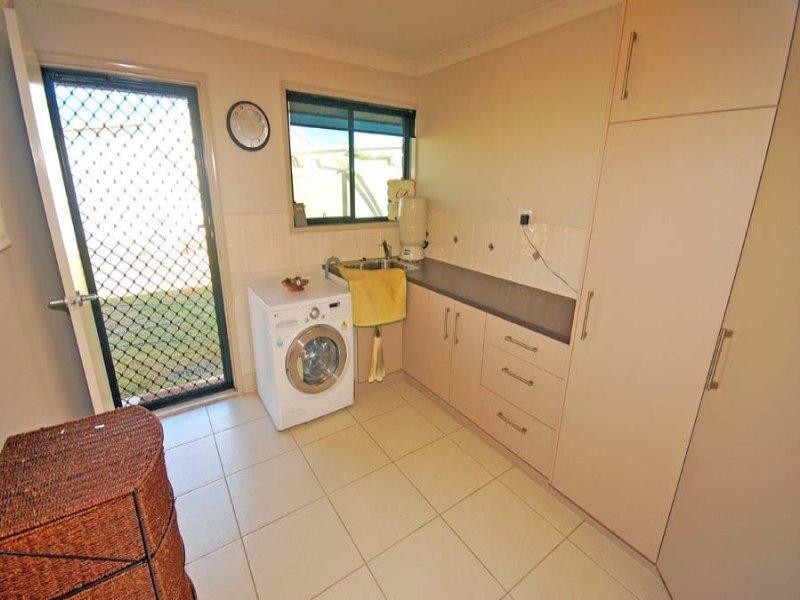 60385 Bruce Highway, Gracemere QLD 4702