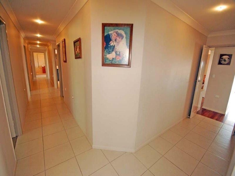 60385 Bruce Highway, Gracemere QLD 4702