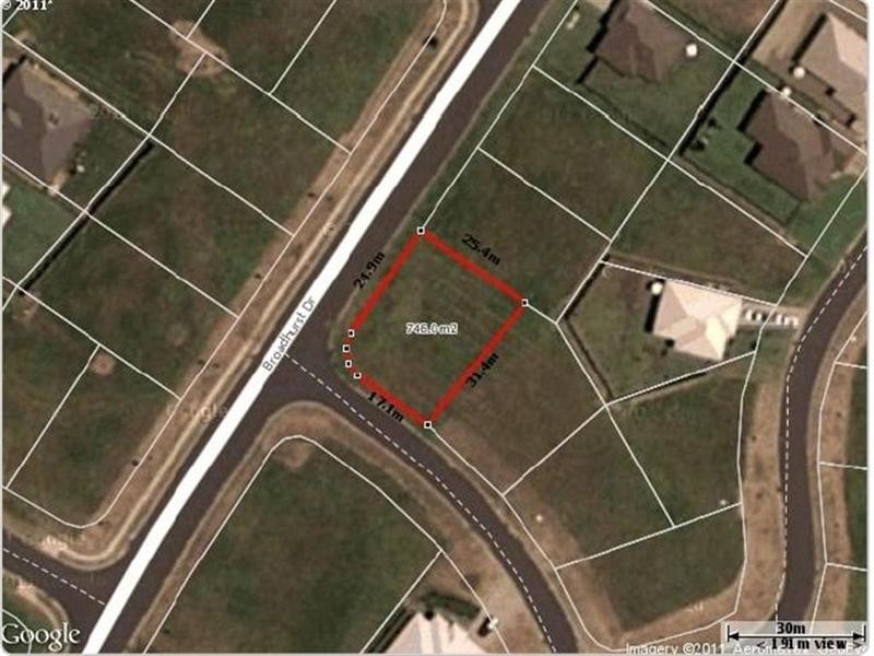 32 Broadhurst Drive, Gracemere QLD 4702