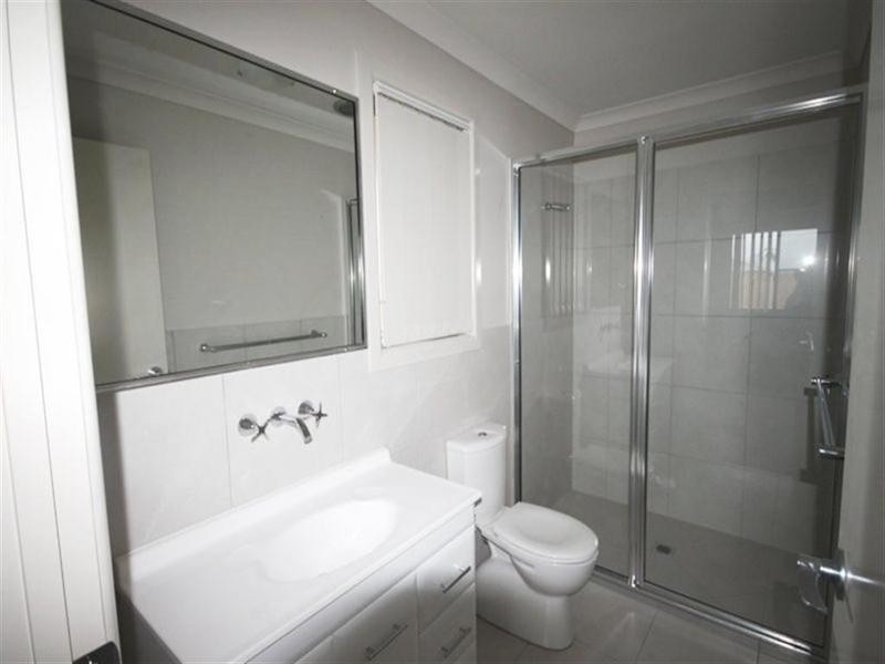 55 John Oxley Drive, Gracemere QLD 4702