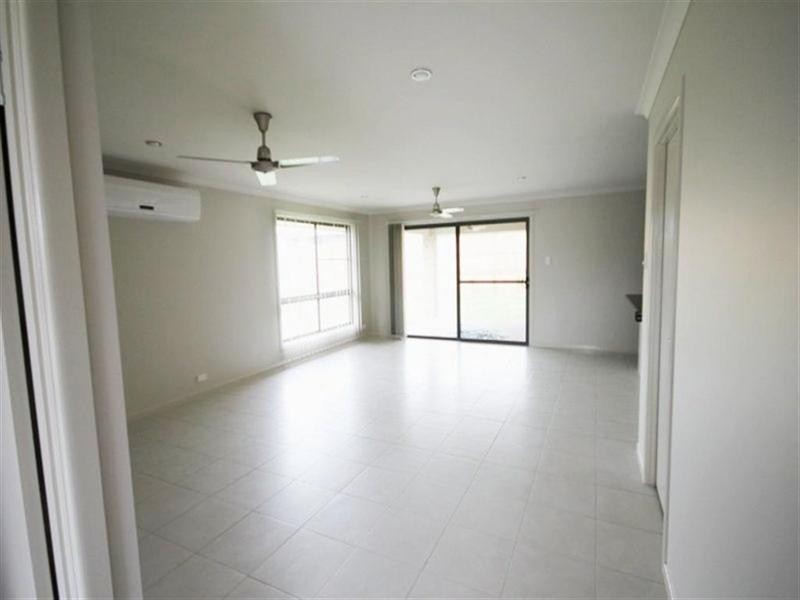 55 John Oxley Drive, Gracemere QLD 4702