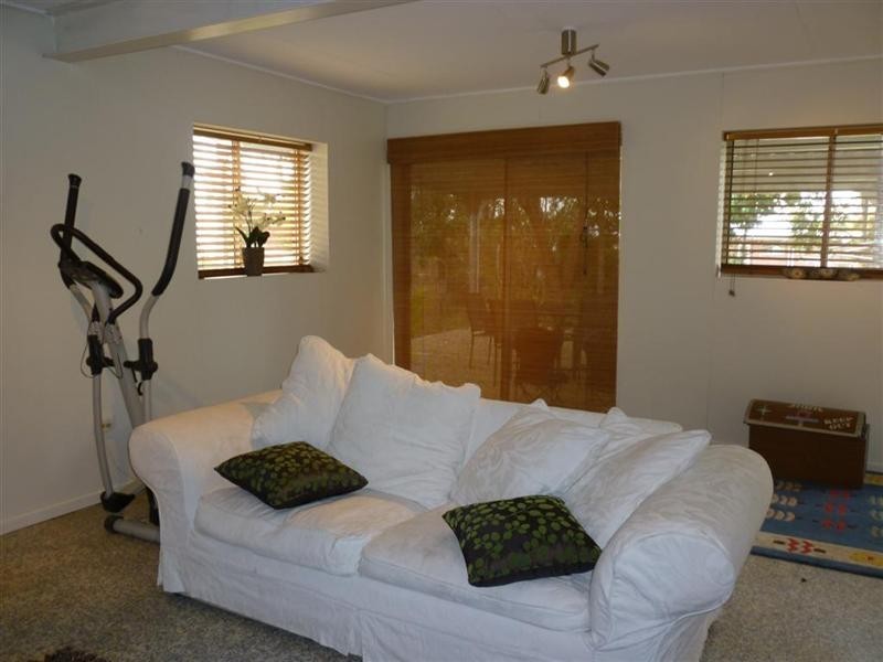 13 Cowan Street, Gracemere QLD 4702