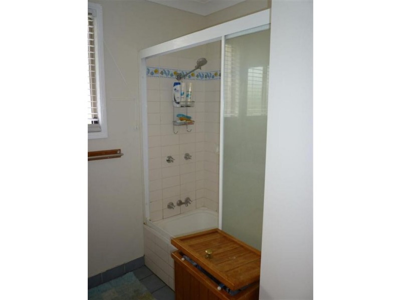 13 Cowan Street, Gracemere QLD 4702