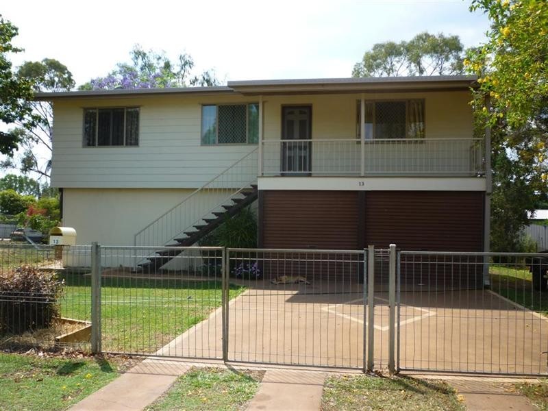 13 Cowan Street, Gracemere QLD 4702