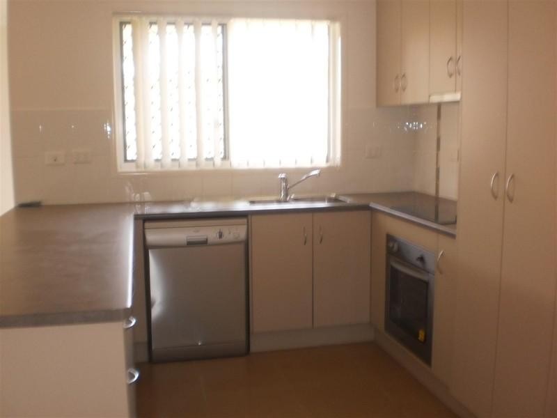 25 Doongarra Crescent, Gracemere QLD 4702