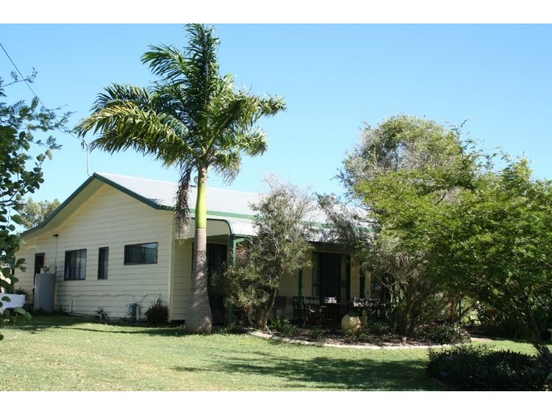 15 West Street, Gracemere QLD 4702