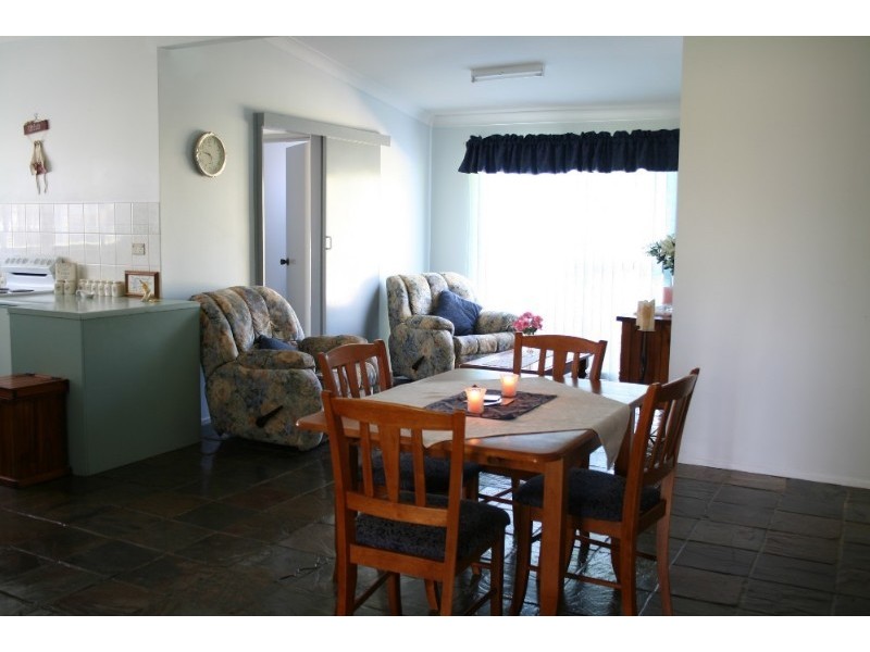 15 West Street, Gracemere QLD 4702