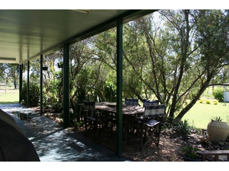 15 West Street, Gracemere QLD 4702