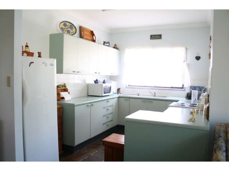 15 West Street, Gracemere QLD 4702