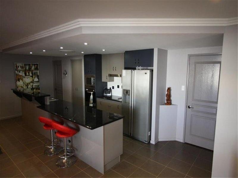 6 Sturt Street, Gracemere QLD 4702