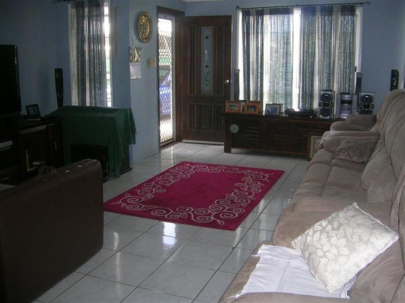 12 Lorraine Court, Gracemere QLD 4702