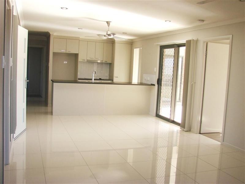 48 John Oxley Drive, Gracemere QLD 4702