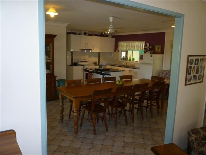 42 Christiansen Road, Raglan QLD 4697