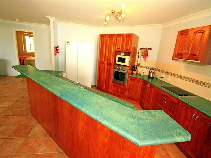 10 Anna Street, Gracemere QLD 4702