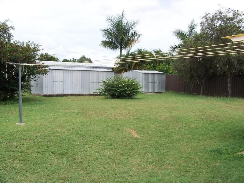 42 Fisher Street, Gracemere QLD 4702