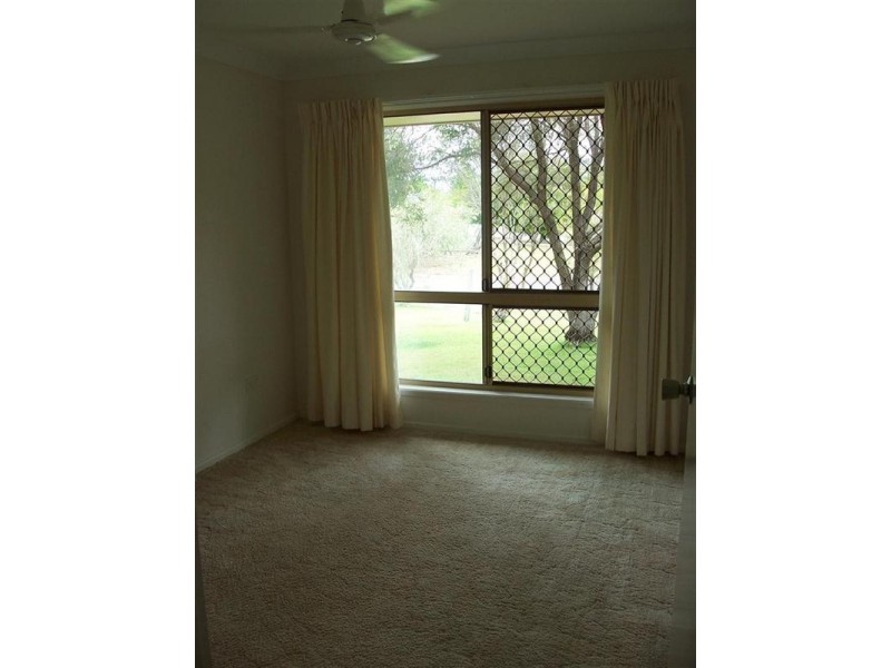 42 Fisher Street, Gracemere QLD 4702