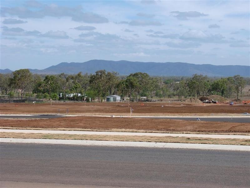 103 Lucas Street, Gracemere QLD 4702