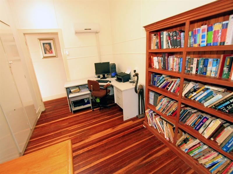 337 Agnes Street, The Range QLD 4700