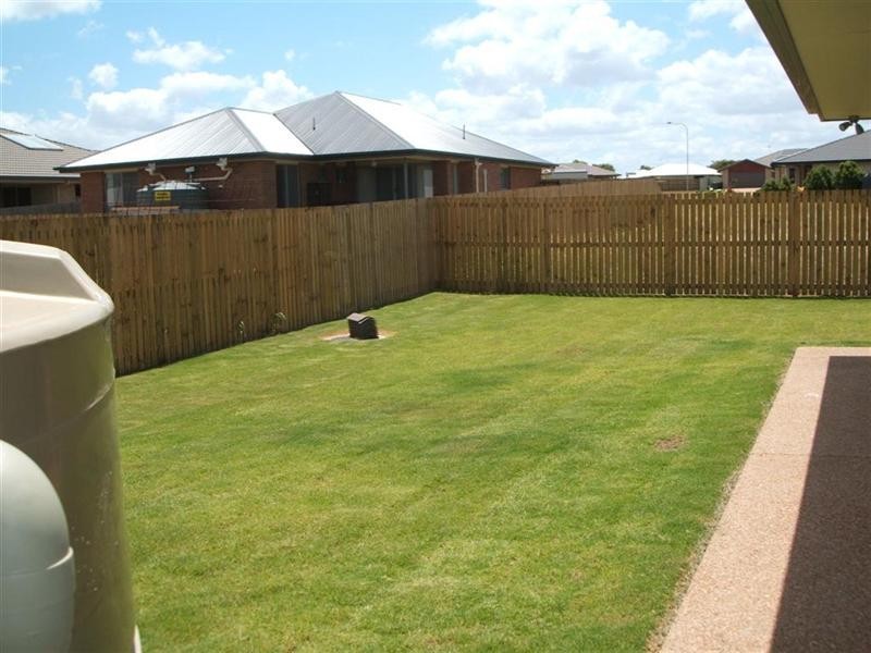 3 Thomas Street, Gracemere QLD 4702