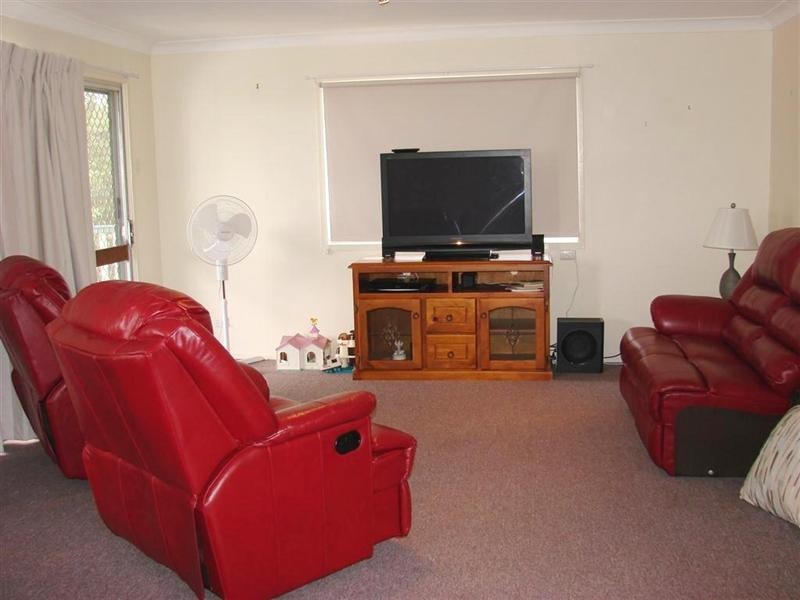 36 Barry Street, Gracemere QLD 4702