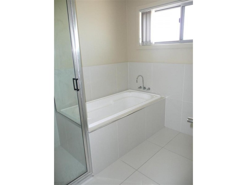 37 Lillypily Avenue, Gracemere QLD 4702